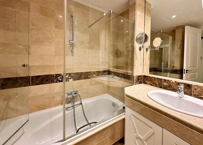 아파트 Stunning 2 Bedroom At Greenlife Marbella! 마르베야